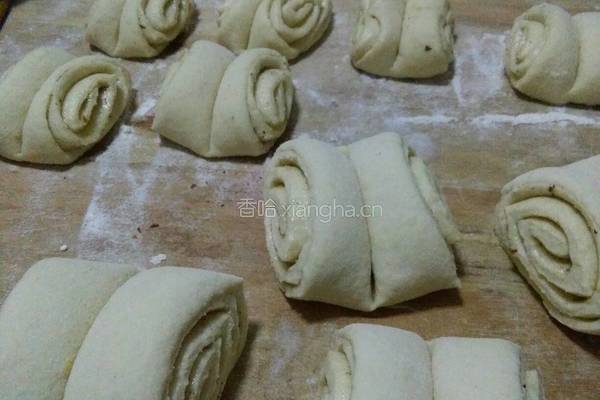 椒盐花卷的做法图解8
