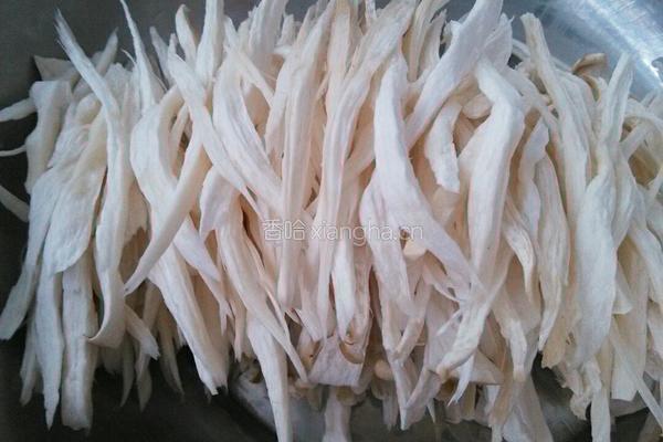 手撕杏鲍菇的做法图解1