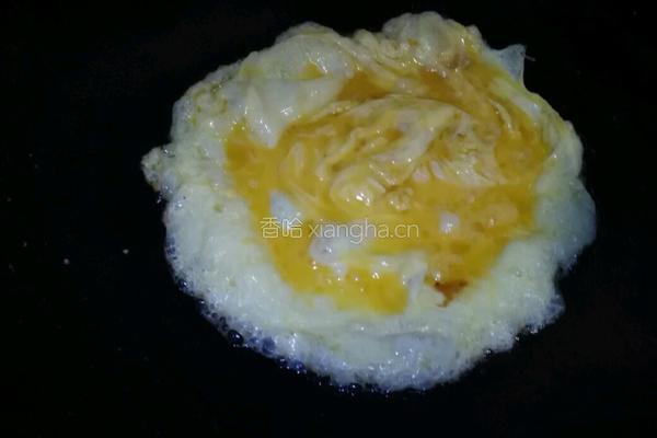胡萝卜鸡蛋炒饭的做法图解7