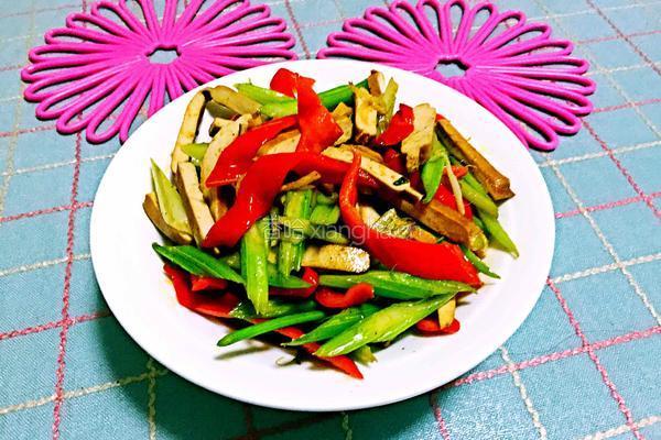芹菜炒香干的做法图解4