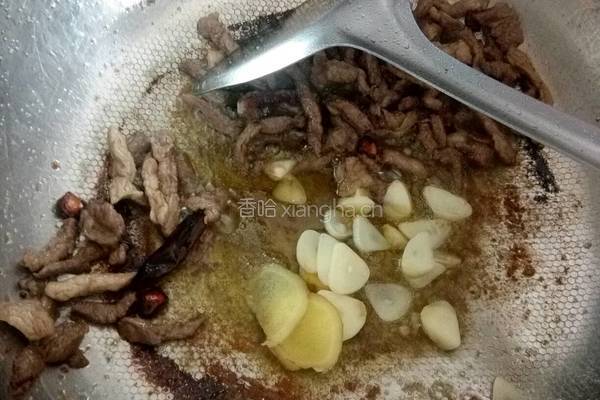 肉炒大蒜的做法图解2