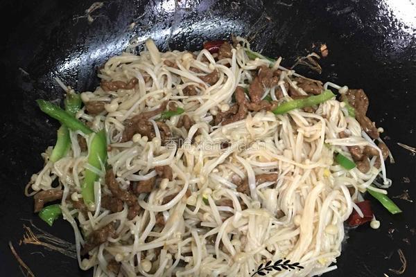 金针菇炒牛肉的做法图解8