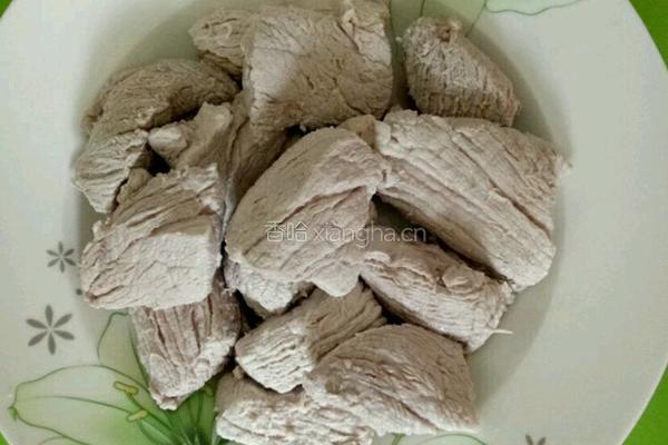 自制猪肉松的做法图解1