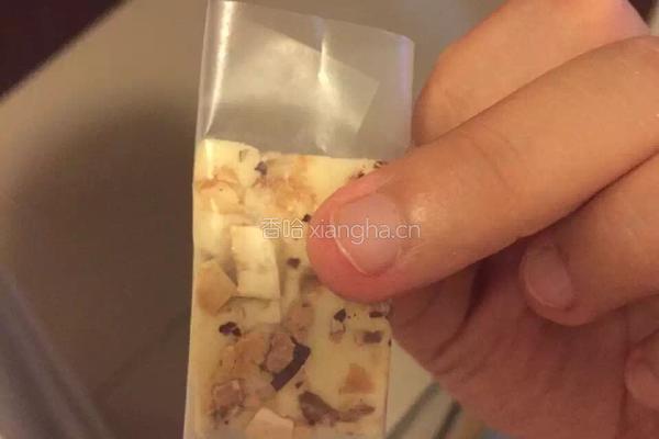 赵氏手工牛轧糖的做法图解6