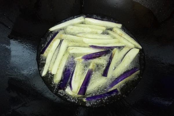 肉丝炒茄丝的做法图解3