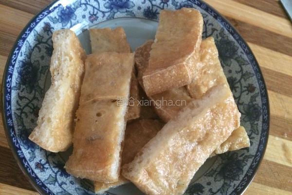 油炸豆腐炒花菜的做法图解4