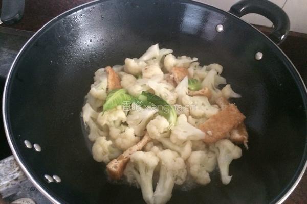 油炸豆腐炒花菜的做法图解8