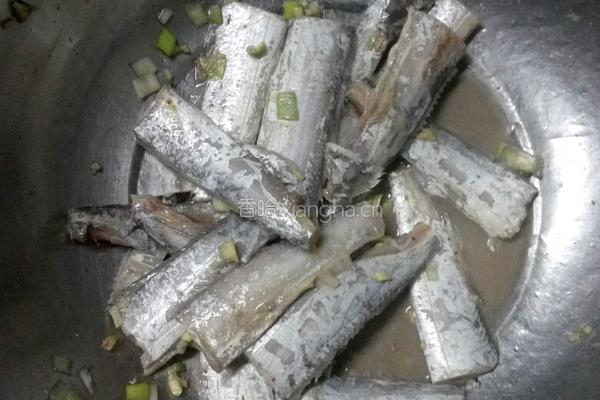 干炸带鱼的做法图解1