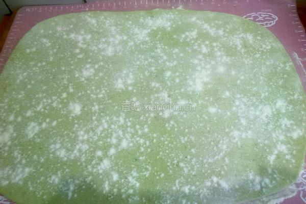 黄瓜汁手擀面的做法图解8