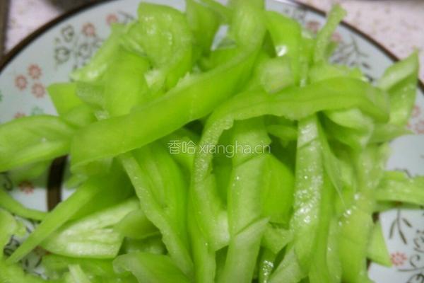 青椒炒大虾的做法图解1