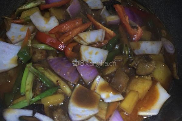 红烧肉炖土豆的做法图解8