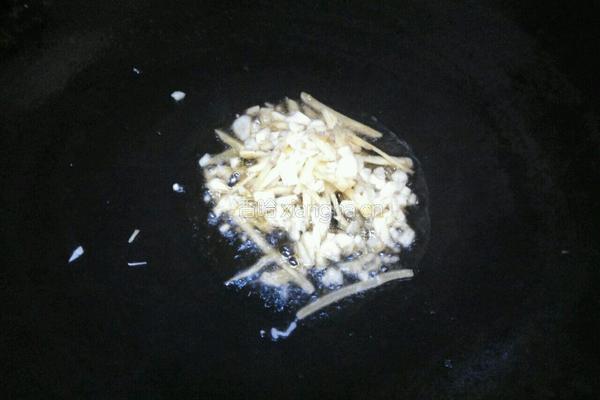 辣椒炒鱿鱼的做法图解8