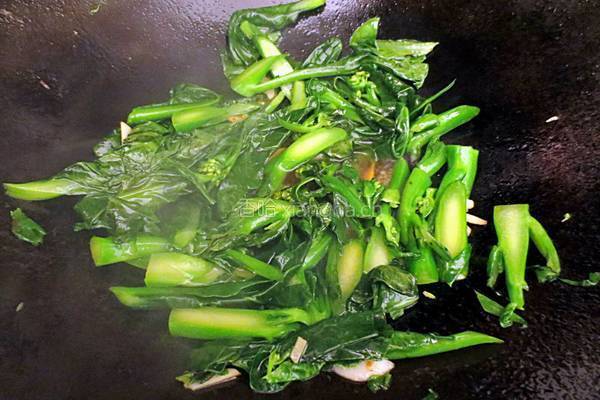清炒芥兰的做法图解6