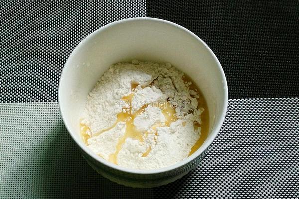 葱花鸡蛋饼的做法图解2