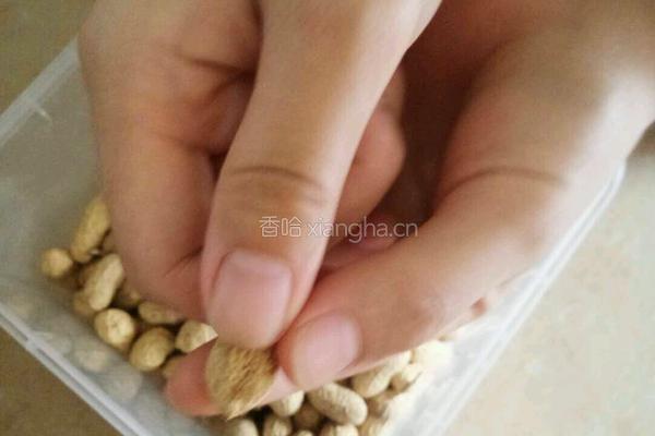 剥花生的做法图解3