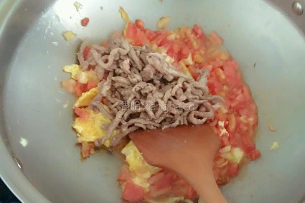 蕃茄鸡蛋肉丝炒饭的做法图解2