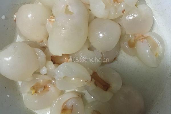 荔枝绿茶的做法图解2