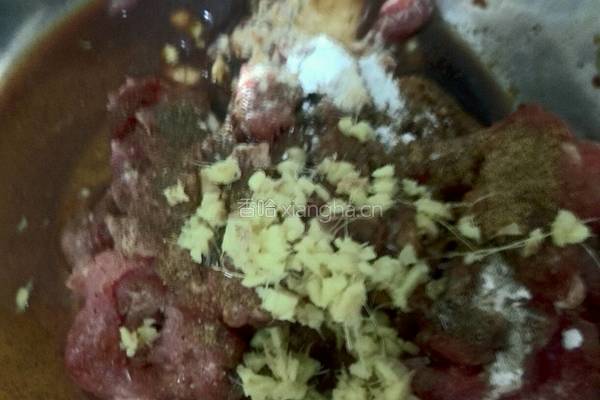 酱香肉丝的做法图解1
