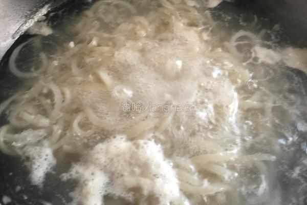 水晶猪皮冻的做法图解5