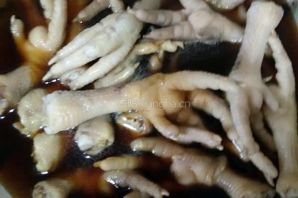 蒜泥辣酱糖醋鸡爪的做法图解5