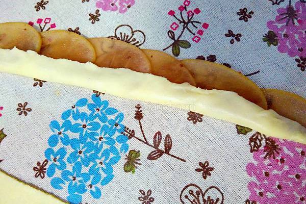 酥皮玫瑰的做法图解10