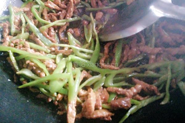 尖椒炒肉丝的做法图解7