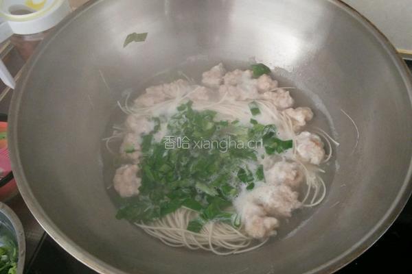 猪肉虾丸龙须面的做法图解9