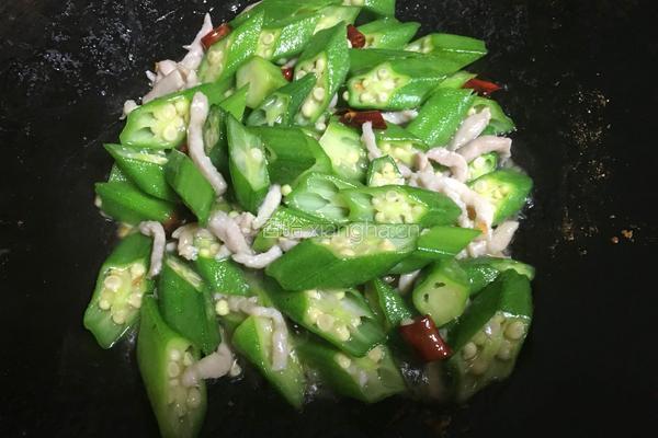 秋葵炒肉丝的做法图解11