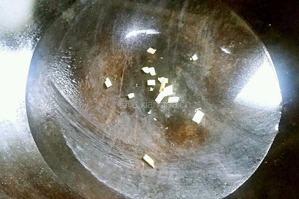 瘦肉鱼片皮蛋汤的做法图解6