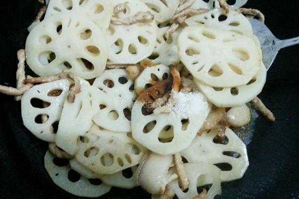 藕片炒肉丝的做法图解8