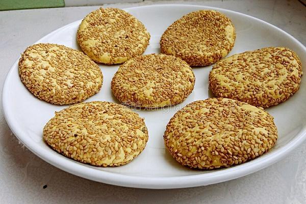南瓜糯米芝麻饼的做法图解9