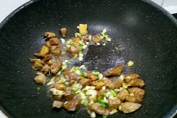 彩椒肉末炒米豆的做法图解7