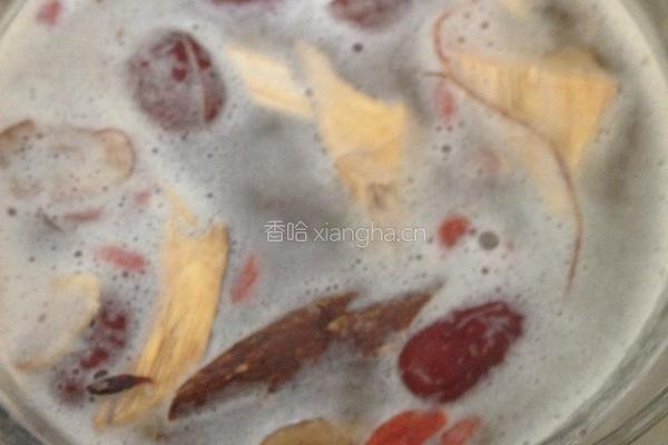 五指毛桃炖排骨的做法图解3