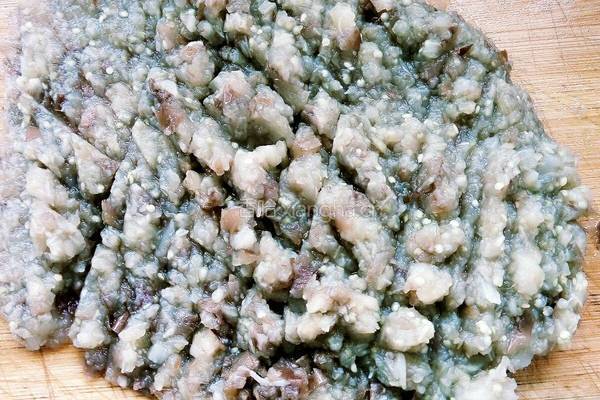 香煎茄饼的做法图解2