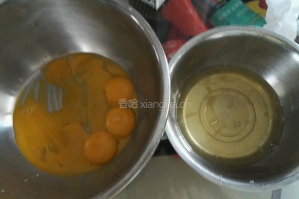 葡萄干蛋糕卷的做法图解1