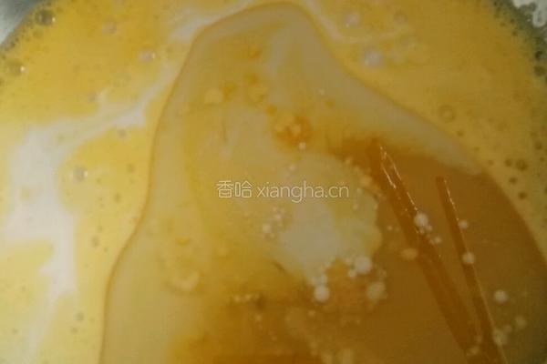 葡萄干蛋糕卷的做法图解3