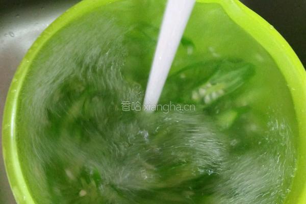 凉拌秋葵的做法图解4