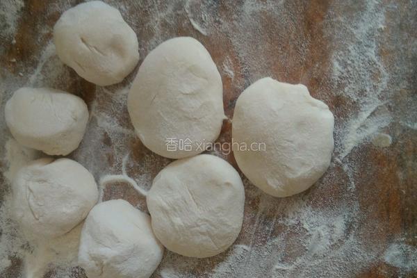 鸡蛋茴香盒子的做法图解5