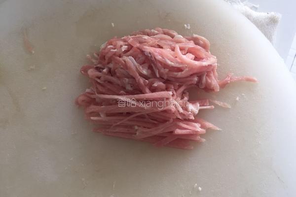 韭花鸡丝的做法图解1