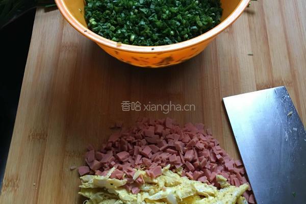韭菜鸡蛋素饺子的做法图解2