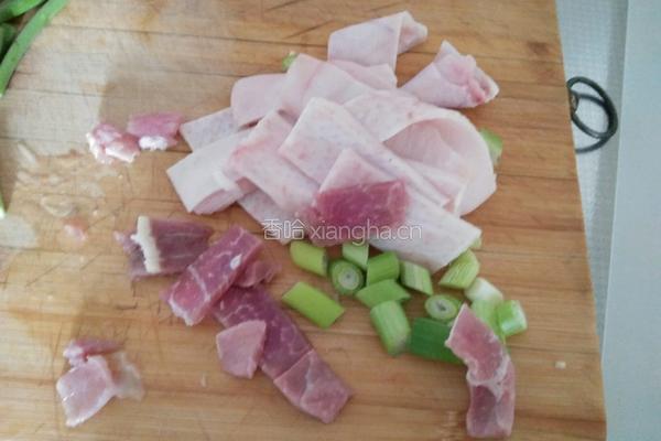 猪皮炖豆角的做法图解1
