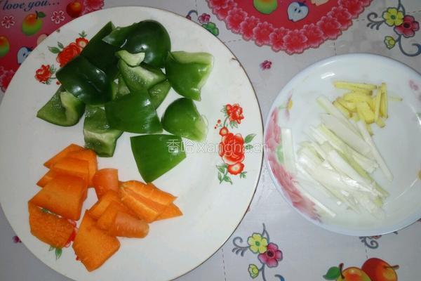 杏鲍菇炒肉丝的做法图解3