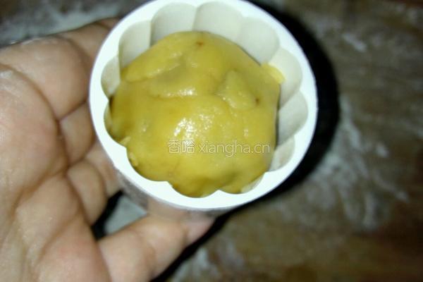 金黄红豆沙月饼的做法图解10