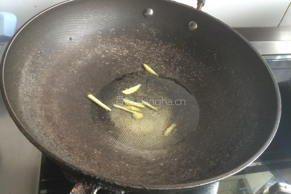 青椒炒茄子的做法图解7