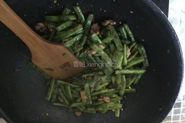 干煸四季豆肉末的做法图解8
