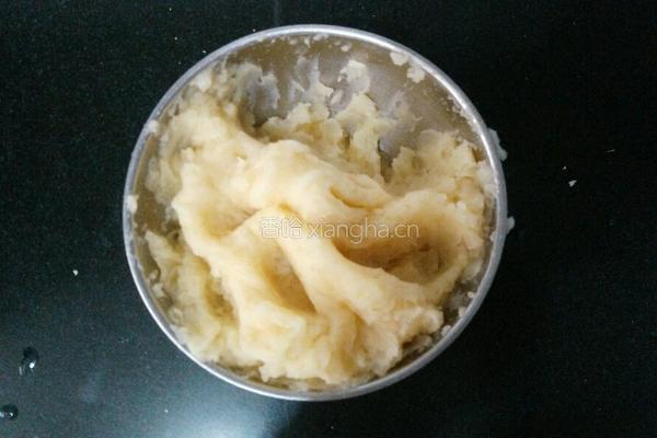 油炸土豆球的做法图解2