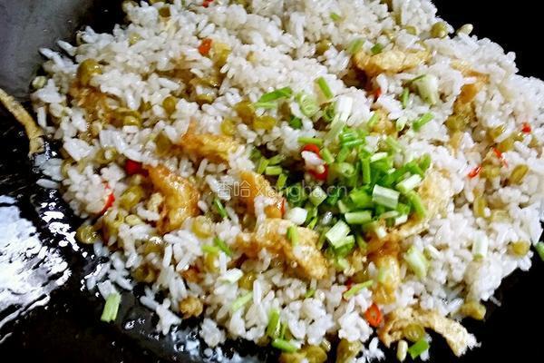 酸豆角炒花饭的做法图解13