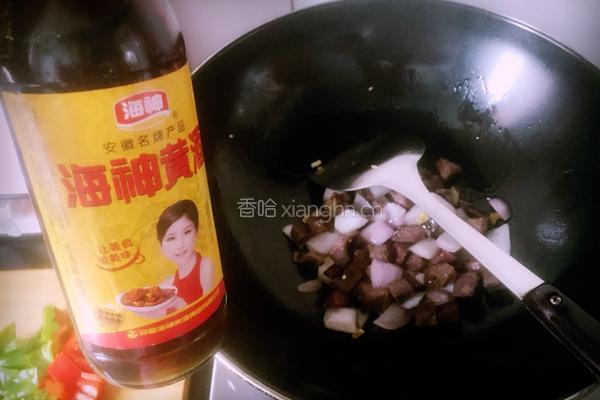 彩椒爆炒牛肉粒的做法图解7