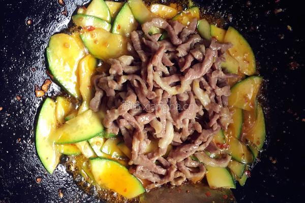 小南瓜炒肉丝的做法图解8