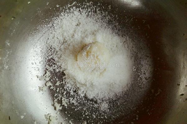 蛋白椰蓉球的做法图解9